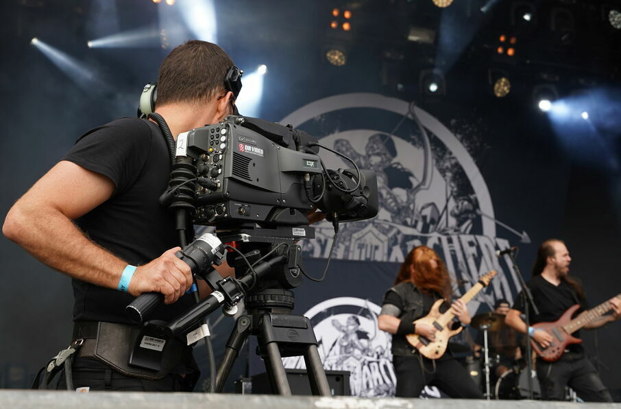 Dbvieo cameraman 25 year