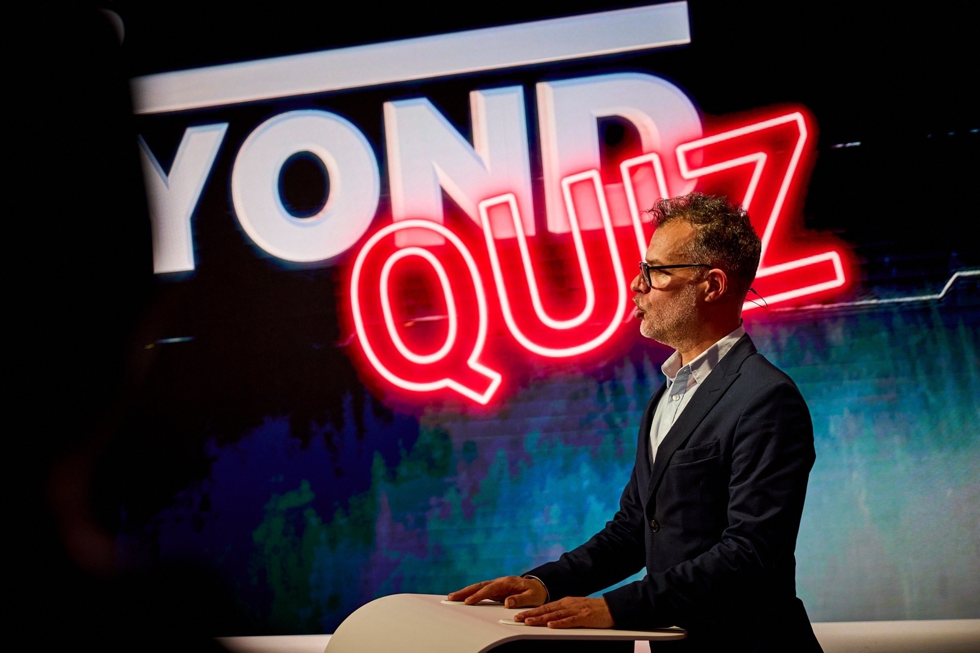 Quiz master interactive quiz db video 25 year event